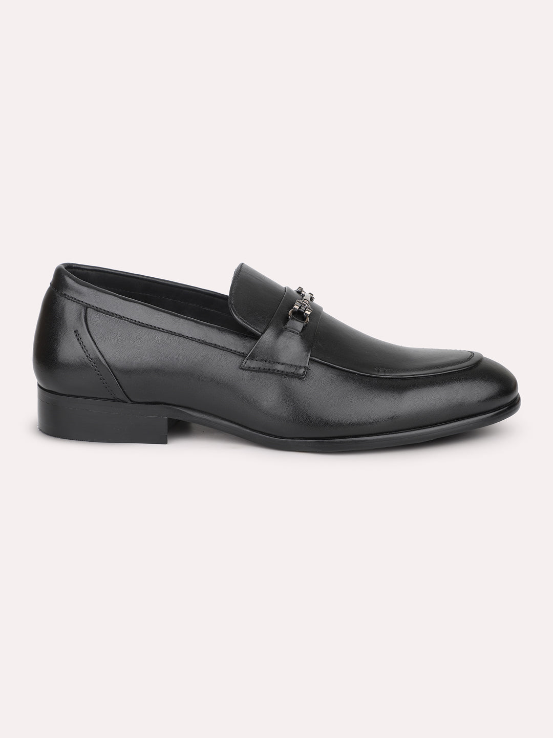 Atesber Black Solid Formal Shoes For Men